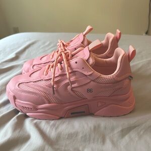 NWOT Solid Color Casual Sneakers